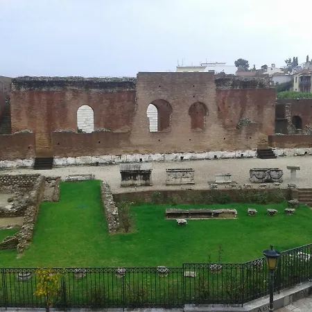 Iatros 4 ,detached House In The Center Of Apartmán Patras