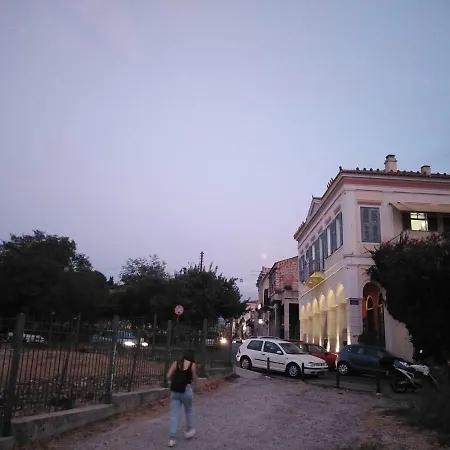 Iatros 4 ,detached House In The Center Of Patras