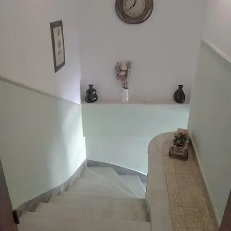 Iatros 4 ,detached House In The Center Of דירה *